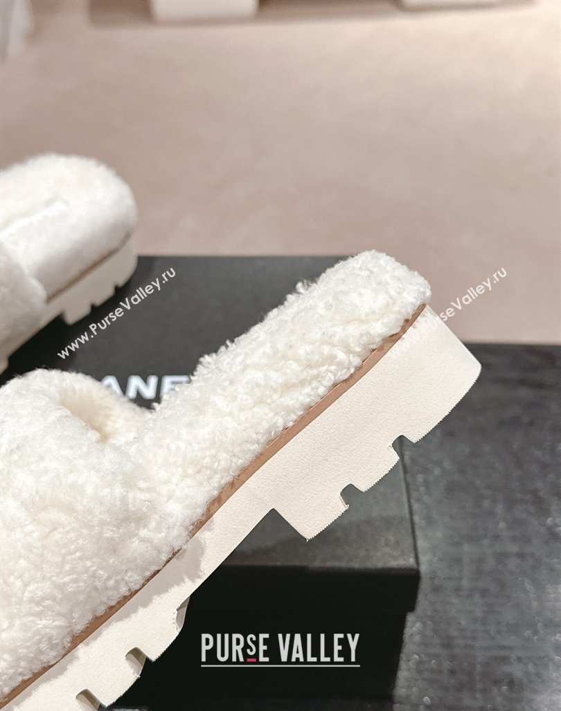 Chanel Wool Fur Platform Slides Sandal White 2024 CH090909 (MD-240909123)