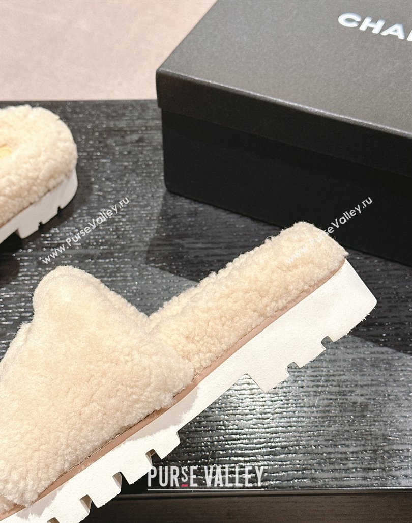 Chanel Wool Fur Platform Slides Sandal Beige 2024 CH090909 (MD-240909126)