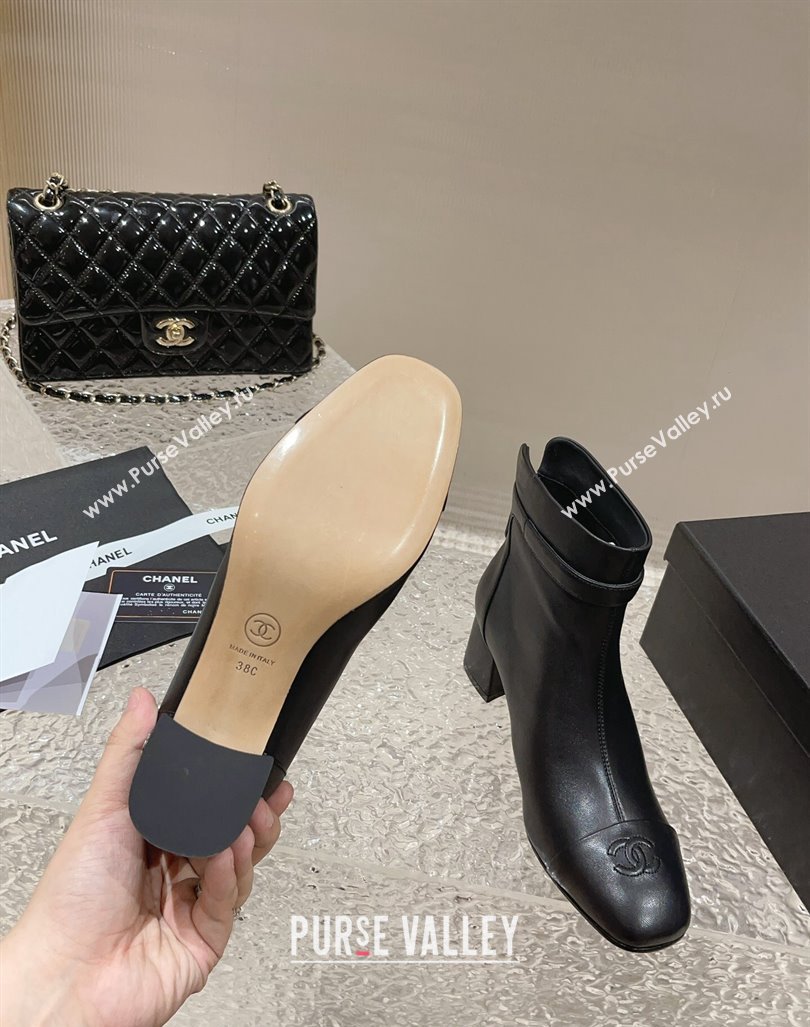 Chanel Calfskin Leather Heel Ankle Boots with Pearls Buckle Black 2024 CH090801 (MD-240909034)