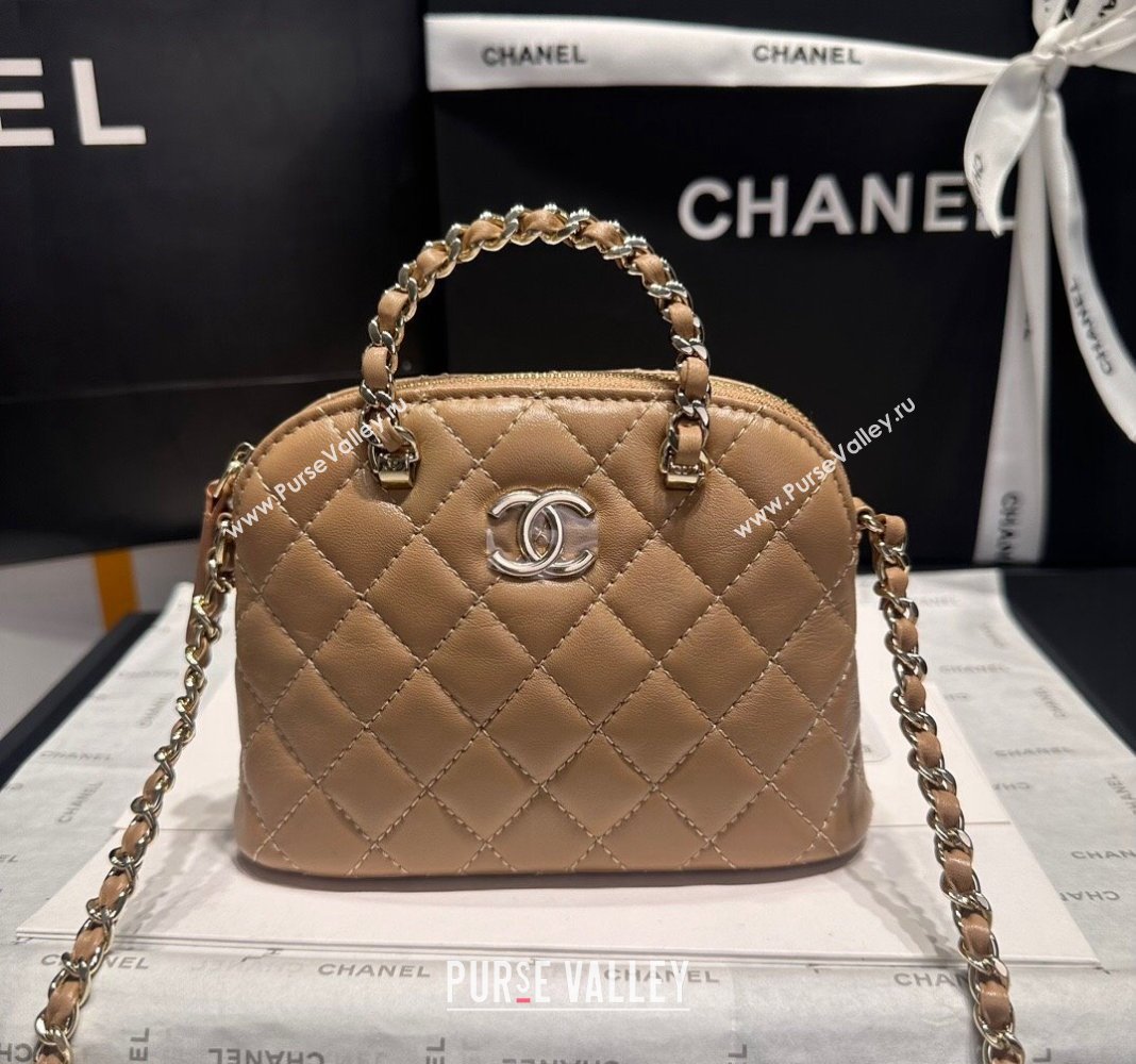 Chanel Shiny Lambskin Clutch with Chain and Top Handle Light Brown 2024 AP3354 (yezi-240926104)