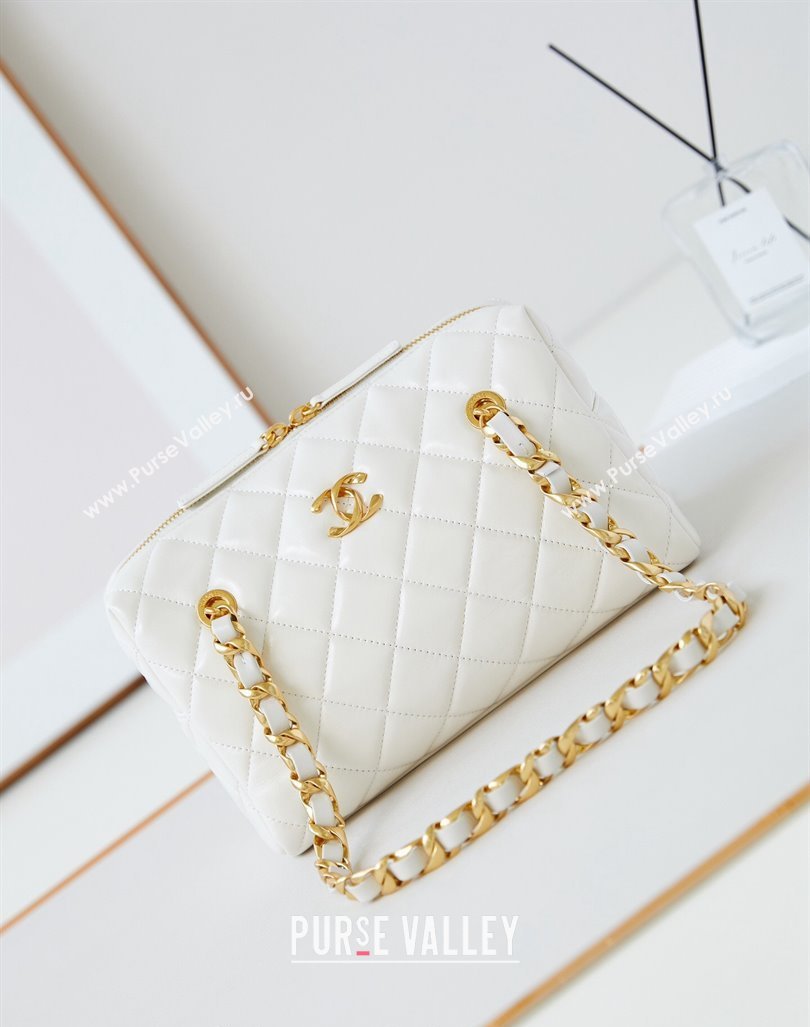 Chanel Shiny Lambskin Small Bowling Bag AS5125 White 2024 (yezi-240926072)