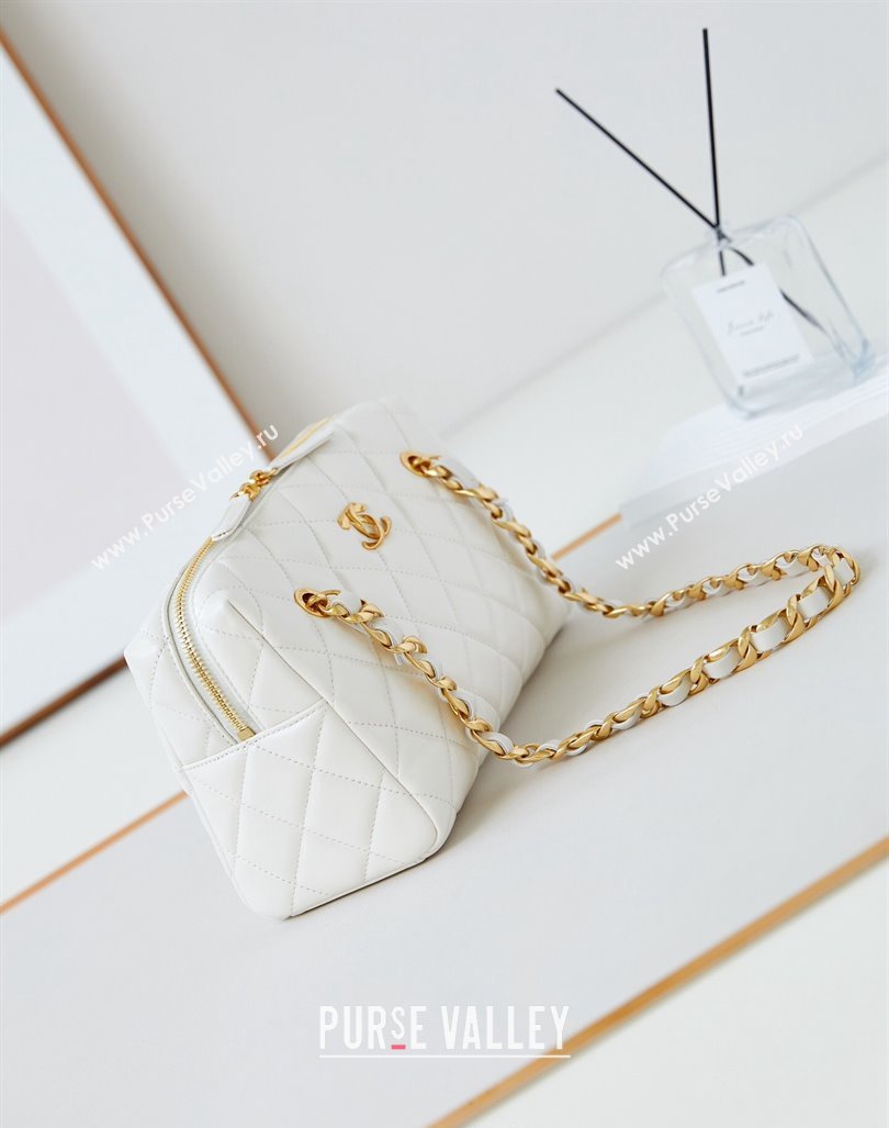 Chanel Shiny Lambskin Small Bowling Bag AS5125 White 2024 (yezi-240926072)