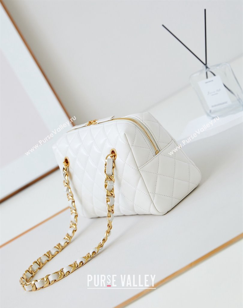 Chanel Shiny Lambskin Small Bowling Bag AS5125 White 2024 (yezi-240926072)