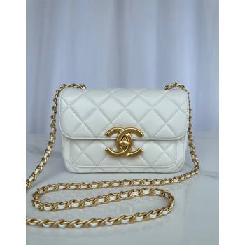 Chanel Shiny Lambskin Mini Flap Bag with Maxi CC Buckle AS5026 White 2024 (yezi-240927028)