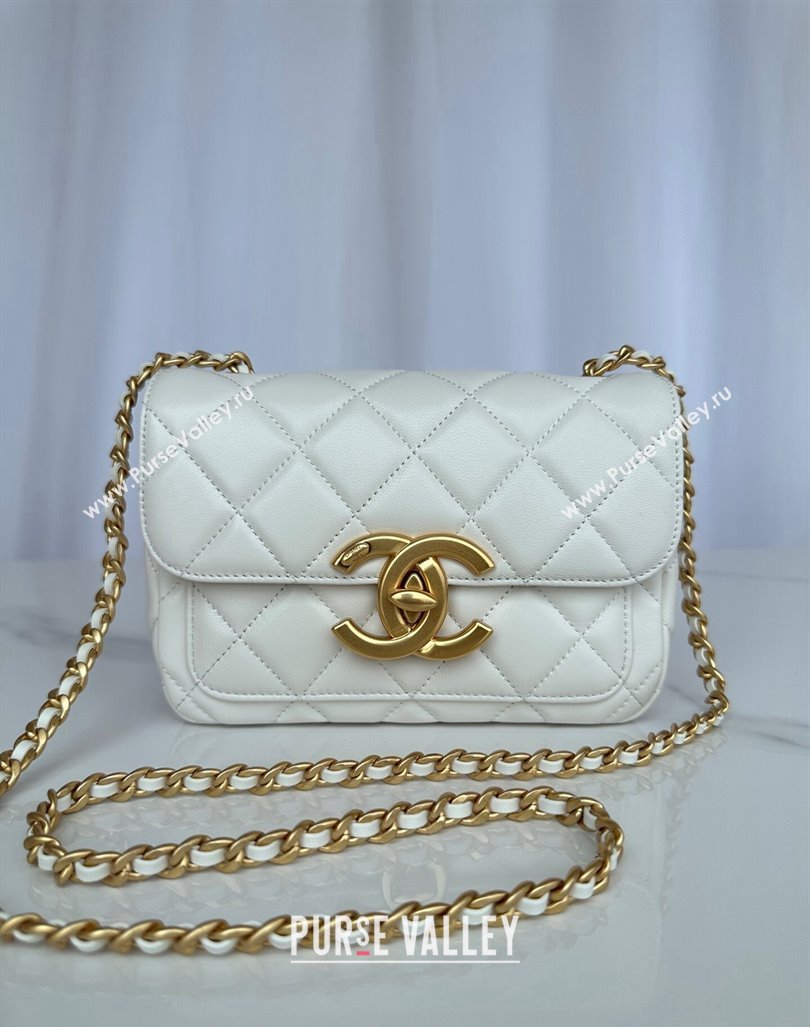 Chanel Shiny Lambskin Mini Flap Bag with Maxi CC Buckle AS5026 White 2024 (yezi-240927028)