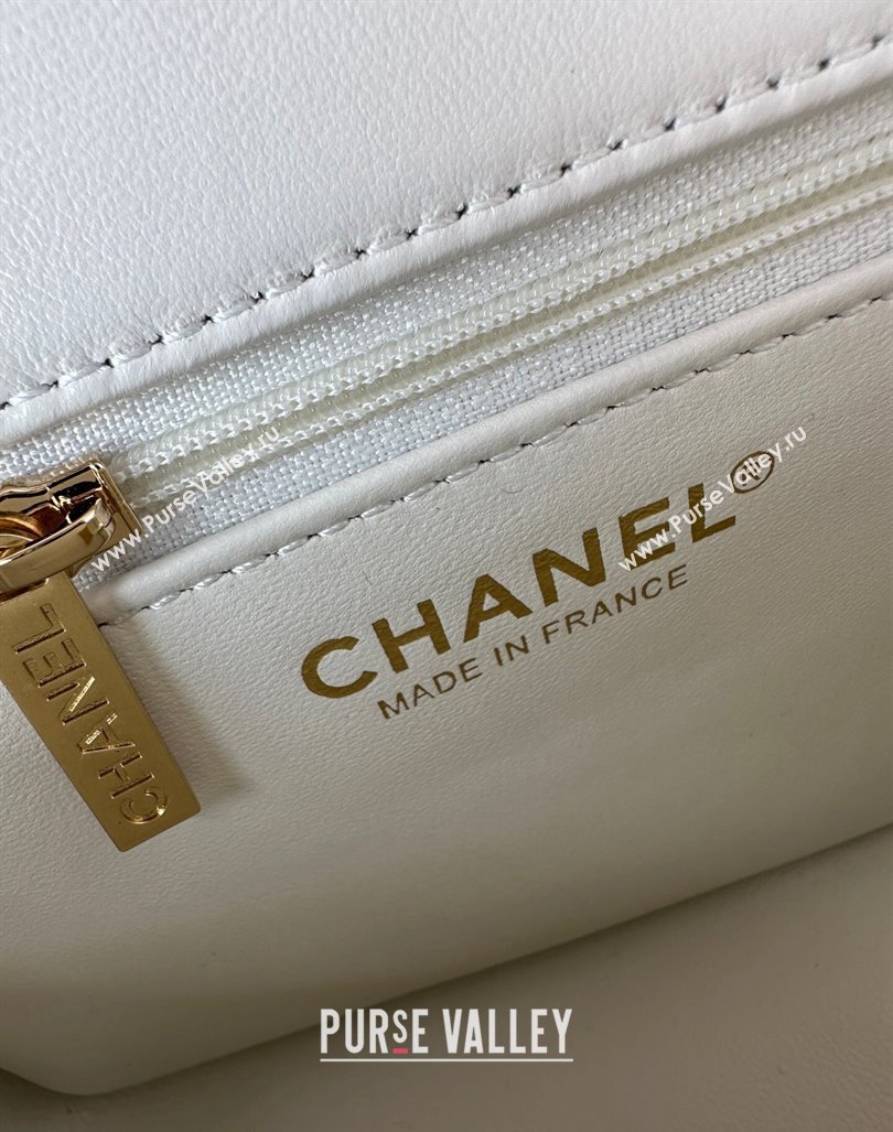 Chanel Shiny Lambskin Mini Flap Bag with Maxi CC Buckle AS5026 White 2024 (yezi-240927028)