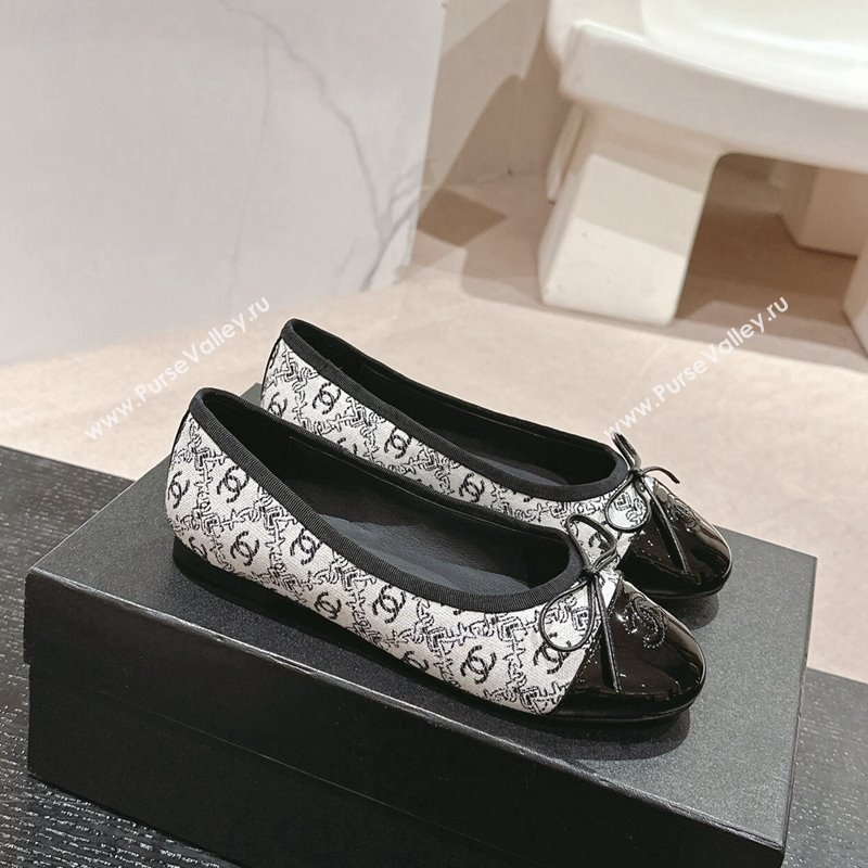 Chanel Classic Embroidered Canvas Patent Calfskin Ballet Flat with Bow Black 2024 CH101703 (MD-241017018)