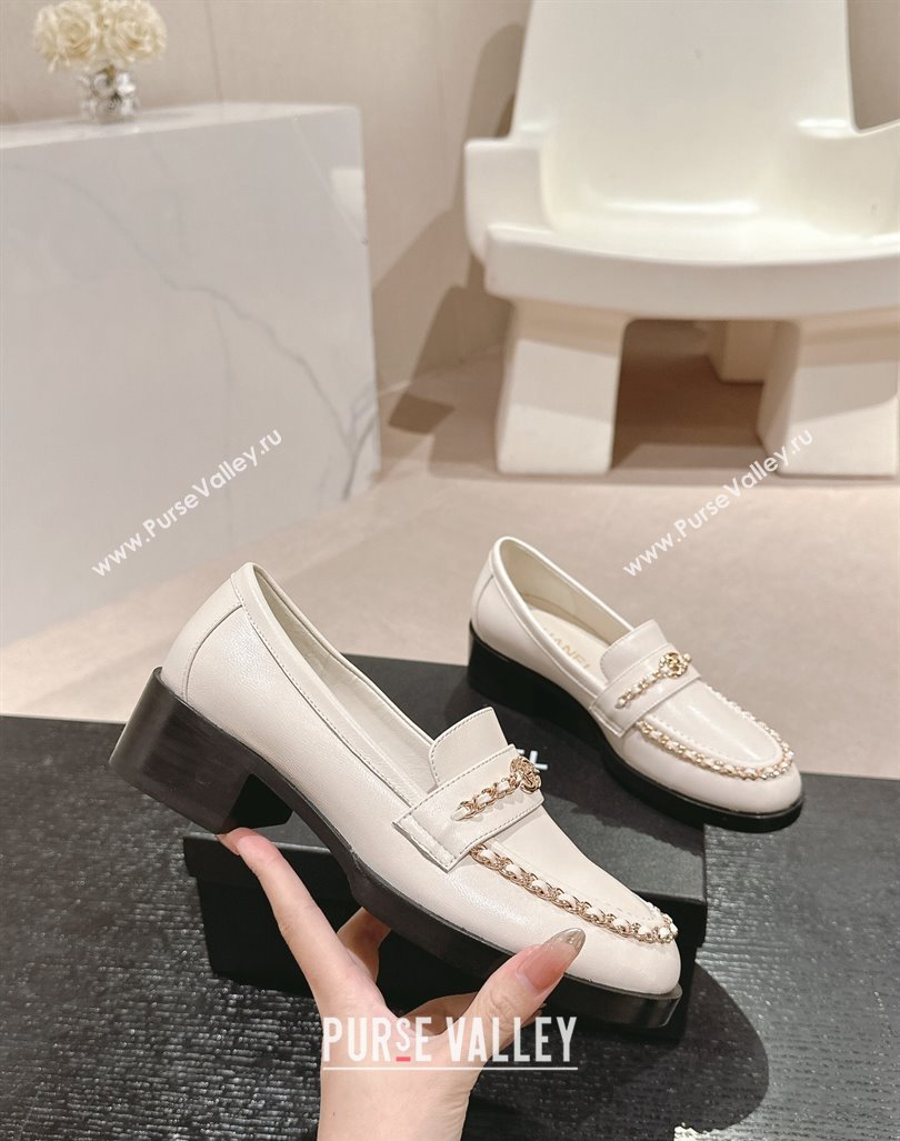 Chanel Calfskin Loafers with Chain White 2024 CH101705 (MD-241017025)