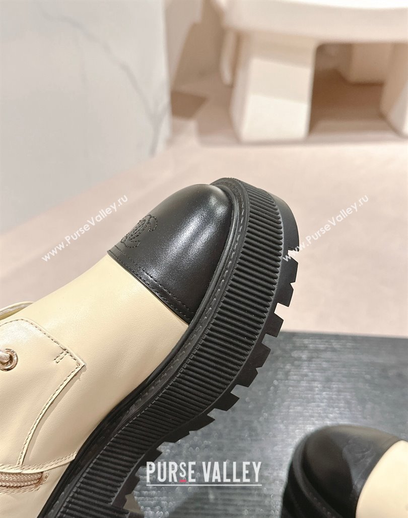 Chanel Shiny Calfskin Lace-up Platform Ankle Boots 5cm with Side CC Light Beige 2024 CH090905 (MD-241015113)