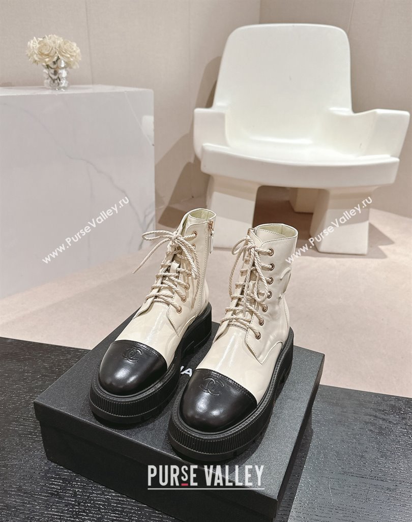 Chanel Shiny Calfskin Lace-up Platform Ankle Boots 5cm with Side CC White 2024 CH090905 (MD-241015115)