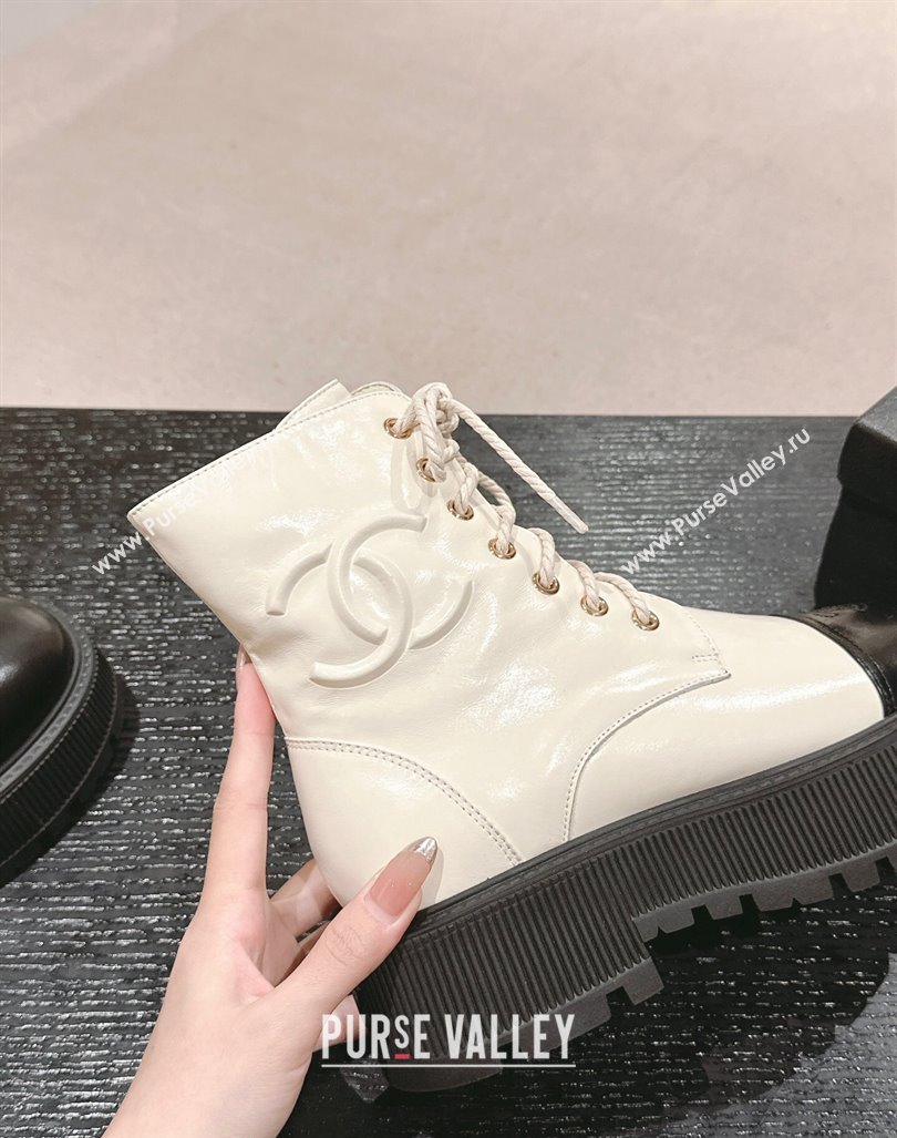 Chanel Shiny Calfskin Lace-up Platform Ankle Boots 5cm with Side CC White 2024 CH090905 (MD-241015115)