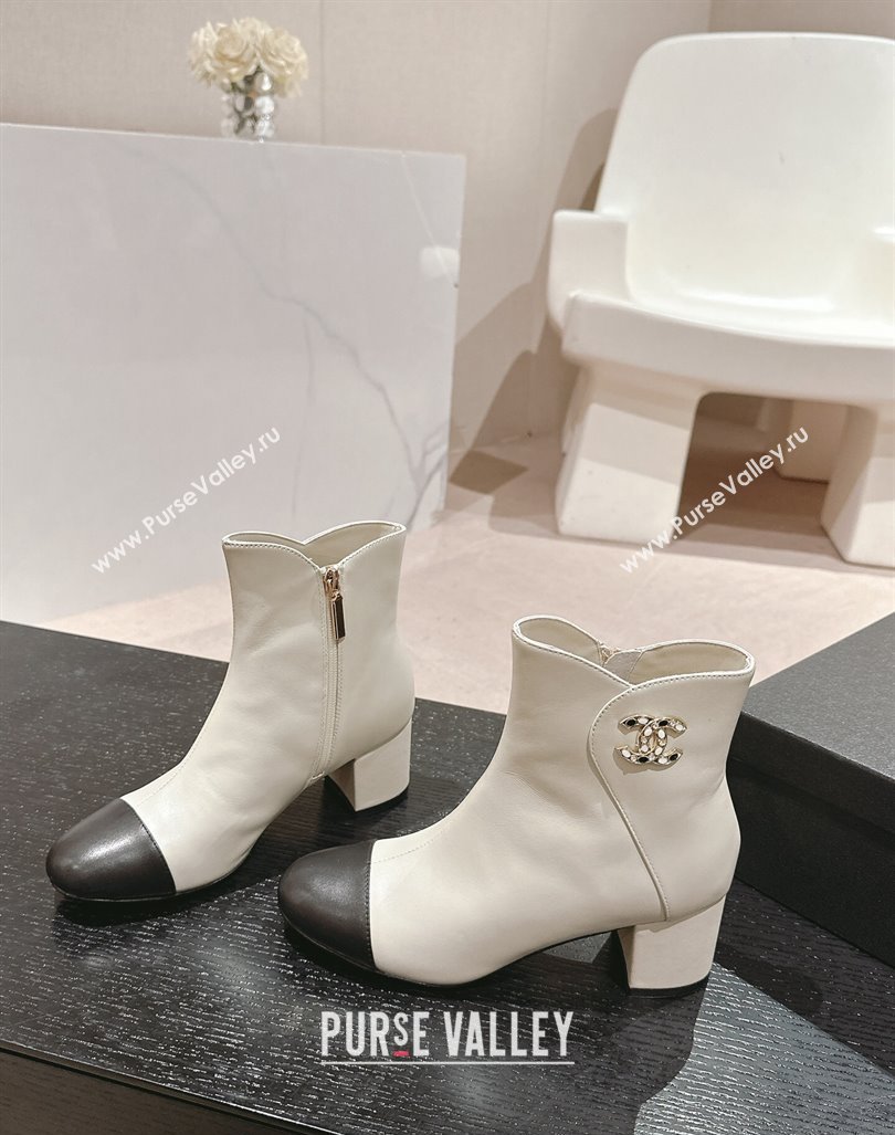 Chanel Calfskin Ankle Boots with Stone CC White 2024 CH101612 (MD-241016045)