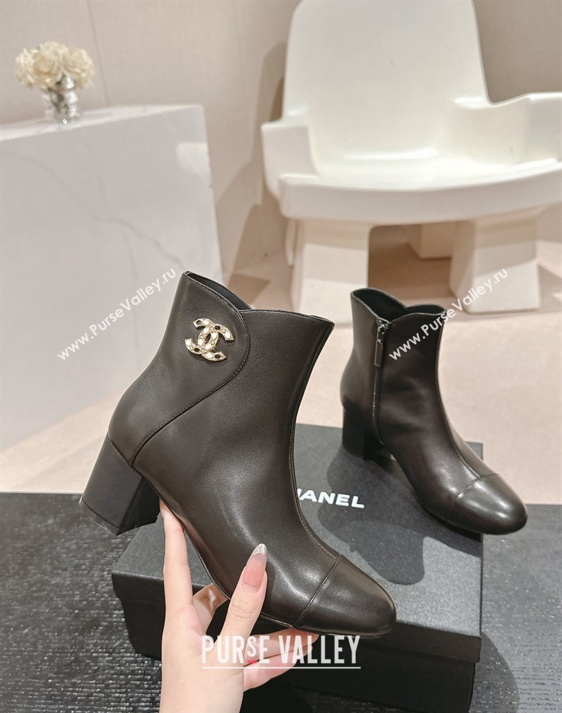 Chanel Calfskin Ankle Boots with Stone CC Black 2024 CH101612 (MD-241016047)