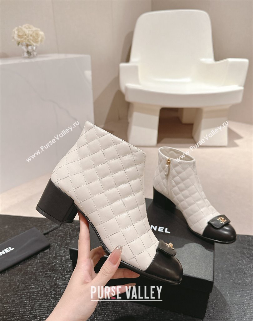 Chanel Quilted Calfskin Ankle Boots with Foldover CC White 2024 CH101605 (MD-241016025)