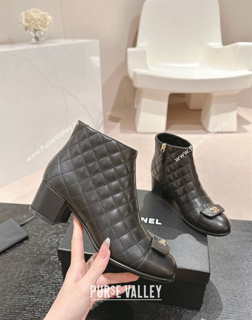 Chanel Quilted Calfskin Ankle Boots with Foldover CC Black 2024 CH101605 (MD-241016028)