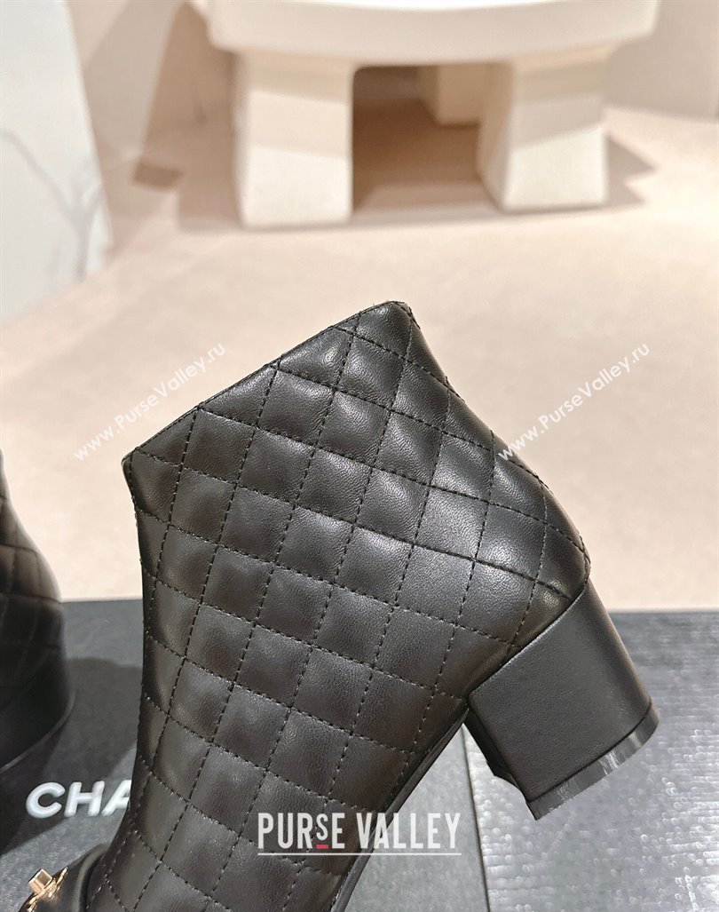 Chanel Quilted Calfskin Ankle Boots with Foldover CC Black 2024 CH101605 (MD-241016028)