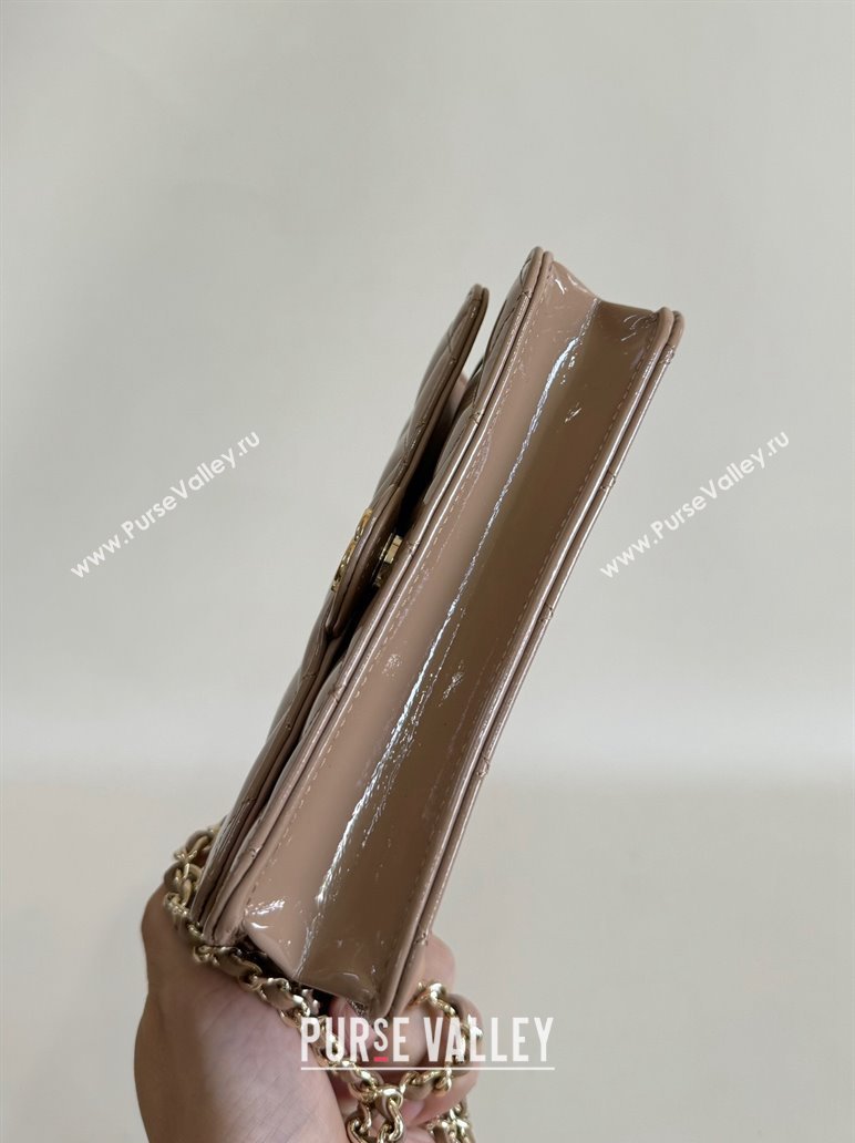 Chanel Patent Calfskin Flap Phone Holder with Chain AP3226 Beige 2024 (YD-241106033)