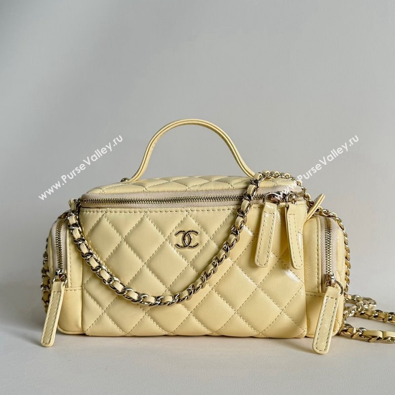 Chanel Shiny Crumpled Lambskin Vanity Case Bag with Pockets AS5222 Light Yellow 2024 TOP (YD-241106008)