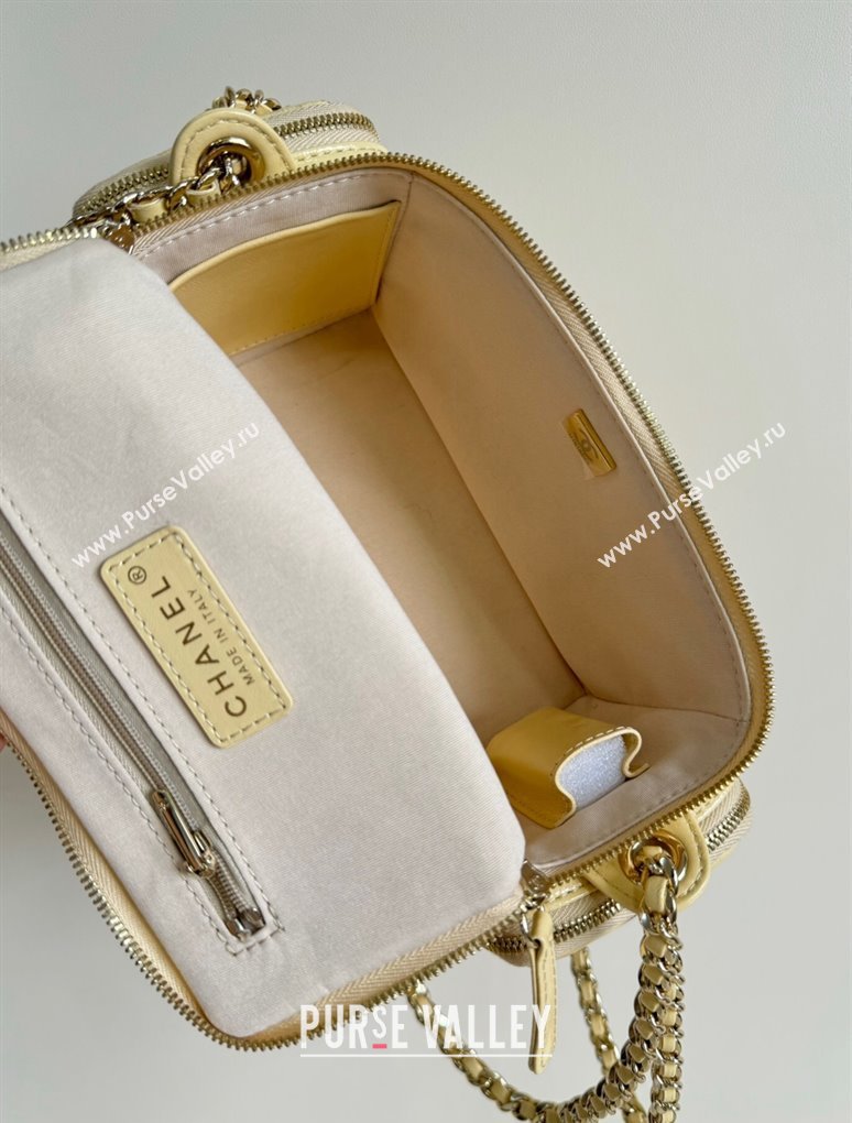 Chanel Shiny Crumpled Lambskin Vanity Case Bag with Pockets AS5222 Light Yellow 2024 TOP (YD-241106008)