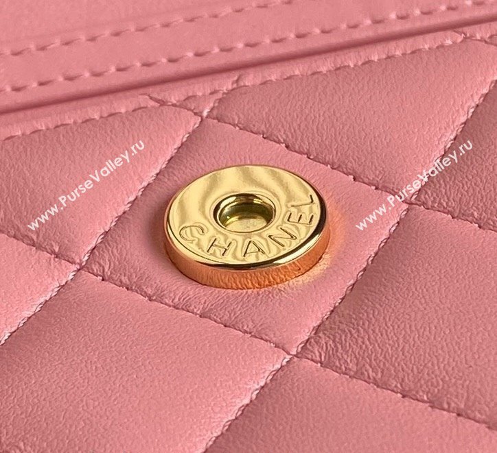 Chanel Shiny Lambskin Flap Phone Holder with Chain and Pearls AP4284 Pink 2024 (yezi-241106105)