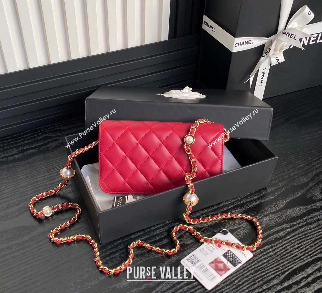 Chanel Shiny Lambskin Flap Phone Holder with Chain and Pearls AP4284 Red 2024 (yezi-241106106)