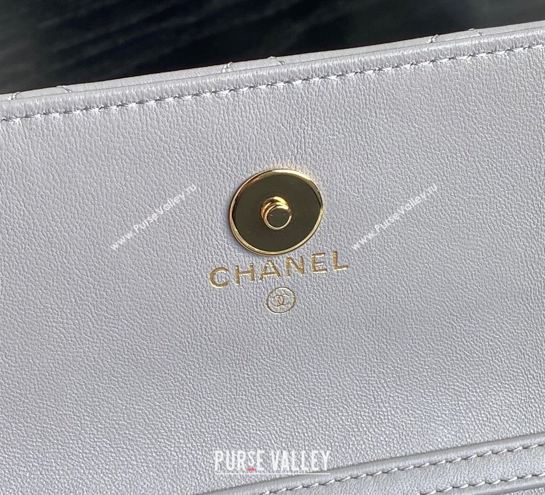 Chanel Shiny Lambskin Flap Phone Holder with Chain and Pearls AP4284 Grey 2024 (yezi-241106107)