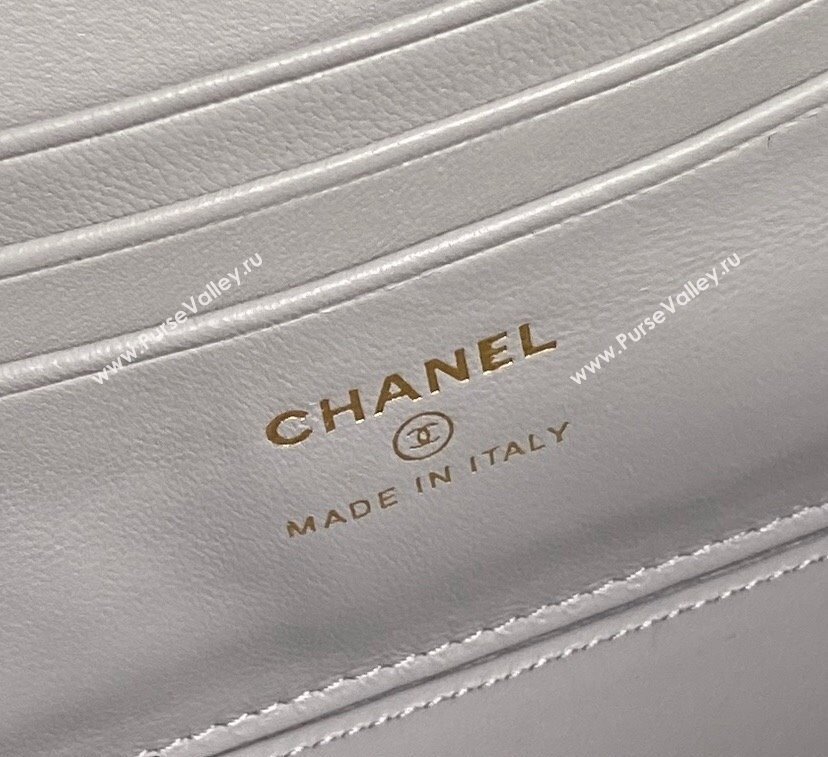 Chanel Lambskin Clutch with Chain and Pearls AP4285 Grey 2024 (yezi-241106119)