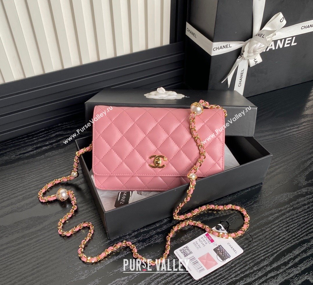 Chanel Shiny Lambskin Wallet on Chain WOC with Pearls AP4282 Pink 2024 (yezi-241106125)