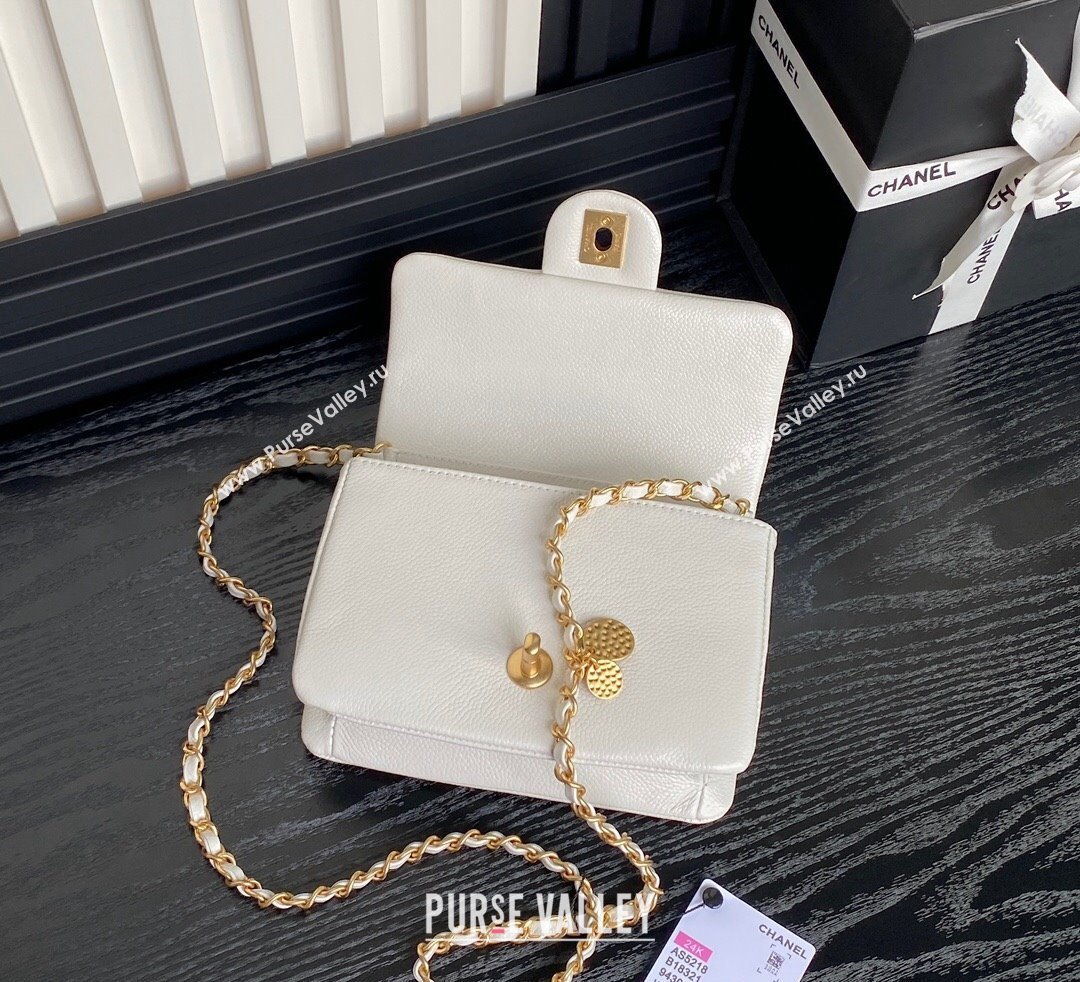 Chanel Grained Shiny Calfskin Mini Flap Bag with Chain AS5218 White 2024 (yezi-241106079)