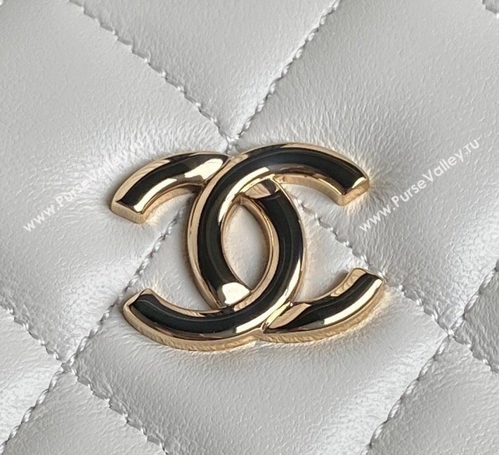 Chanel Quilted Lambskin Small Box Bag White 2024 AS5167 (yezi-241107006)