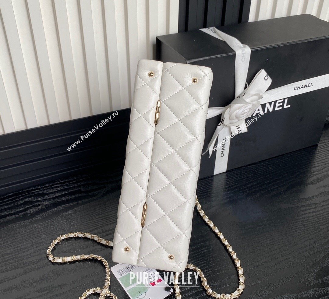 Chanel Quilted Lambskin Box Bag White 2024 AS5168 (yezi-241107009)