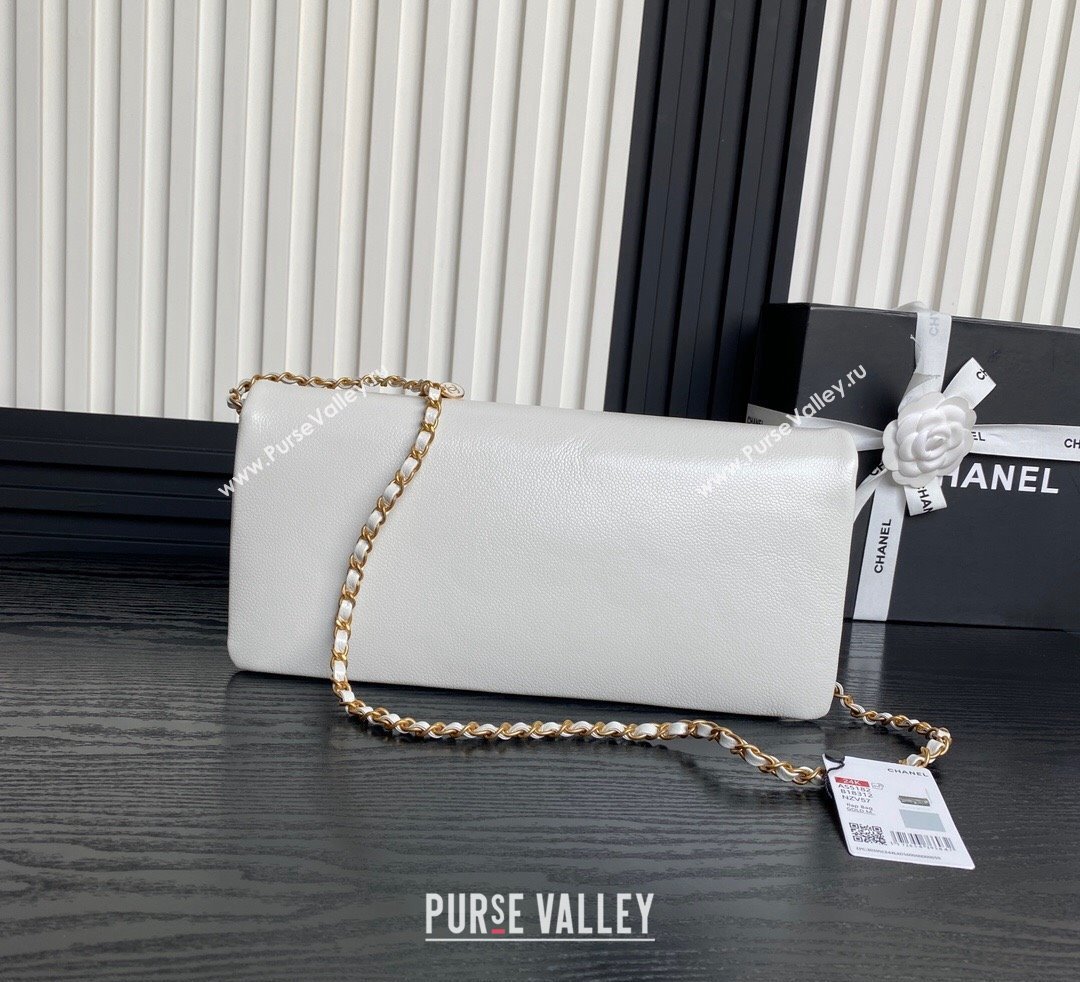 Chanel Grained Shiny Calfskin Maxi Clutch Bag with Chain AS5182 White 2024 (yezi-241106085)