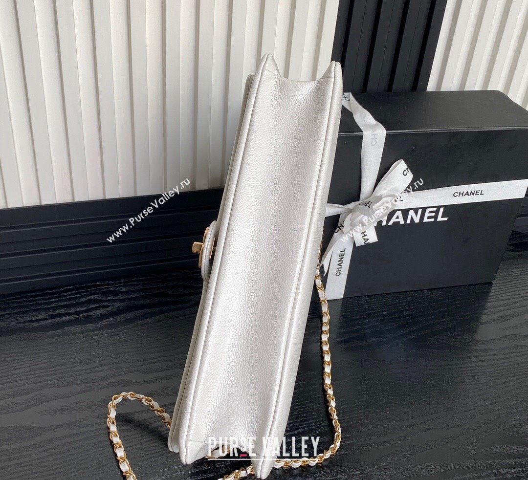 Chanel Grained Shiny Calfskin Maxi Clutch Bag with Chain AS5182 White 2024 (yezi-241106085)