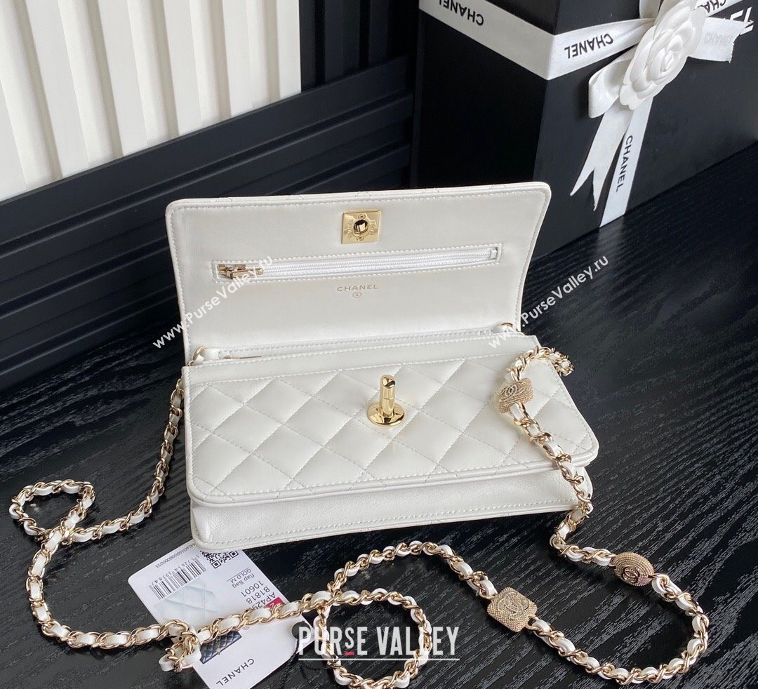 Chanel Lambskin Wallet on Chain WOC AP4299 White 2024 (yezi-241106128)
