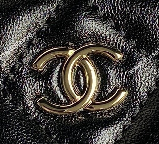 Chanel Shiny Crumpled Lambskin Vanity Case Bag with Pockets AS5222 Black 2024 (yezi-241107012)