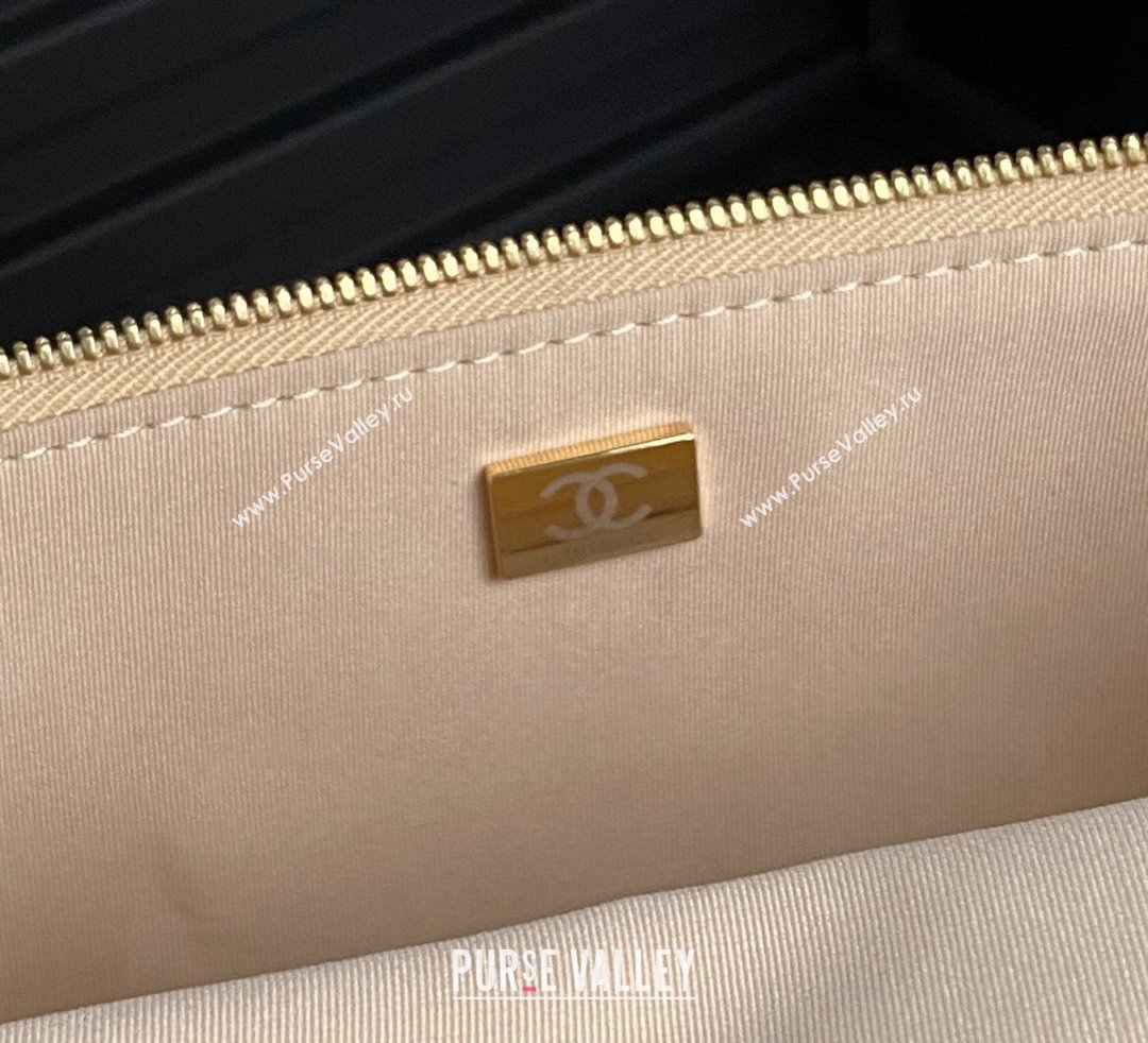 Chanel Shiny Crumpled Lambskin Vanity Case Bag with Pockets AS5222 Light Yellow 2024 (yezi-241107013)