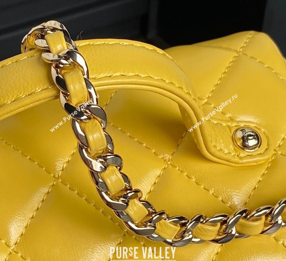 Chanel Shiny Crumpled Lambskin Vanity Case Bag with Pockets AS5222 Bright Yellow 2024 (yezi-241107015)