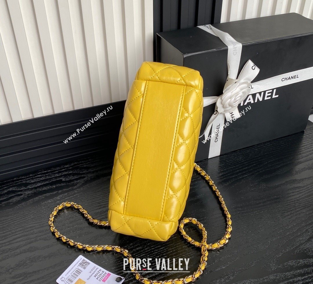 Chanel Shiny Crumpled Lambskin Vanity Case Bag with Pockets AS5222 Bright Yellow 2024 (yezi-241107015)