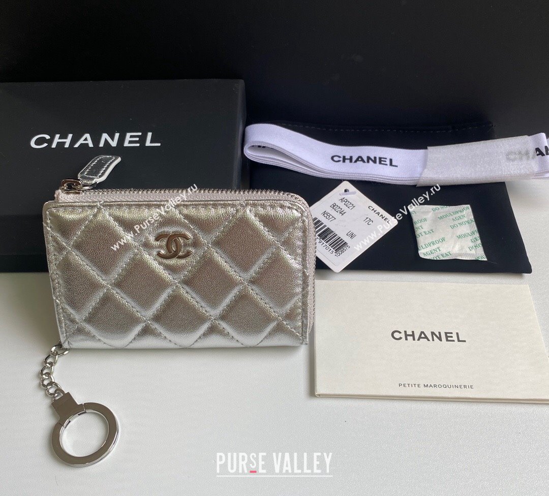 Chanel Metallic Calfskin Zip Card Holder Wallet Silver 2024 AP0221 (yezi-241107036)