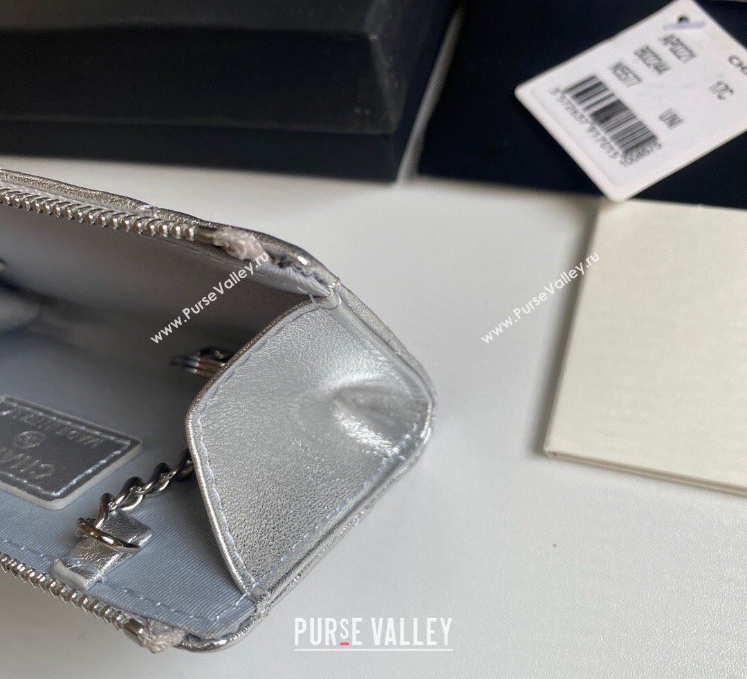 Chanel Metallic Calfskin Zip Card Holder Wallet Silver 2024 AP0221 (yezi-241107036)