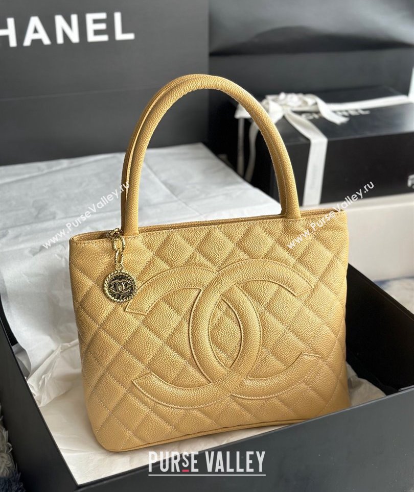 Chanel Grained Calfskin Vintage Top Handle bag Yellow 2024 AS1804 (ssz-241107054)