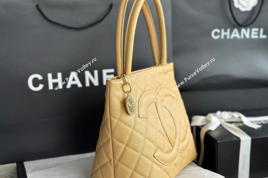 Chanel Grained Calfskin Vintage Top Handle bag Yellow 2024 AS1804 (ssz-241107054)