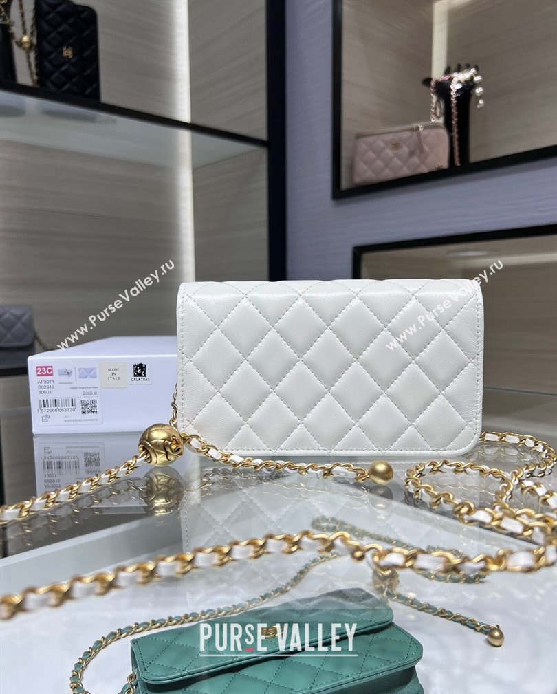 Chanel Lambskin Phone Holder with Chain and Gold-Tone Ball AP3071 White 2024 (yezi-241107072)