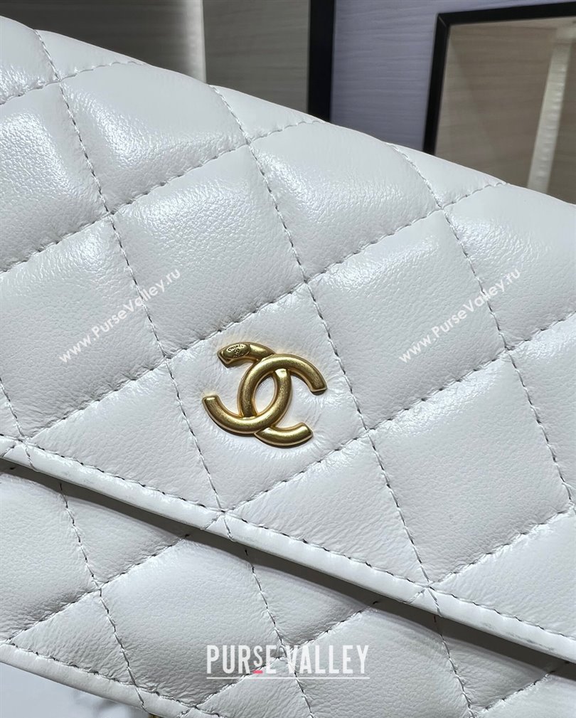 Chanel Lambskin Phone Holder with Chain and Gold-Tone Ball AP3071 White 2024 (yezi-241107072)