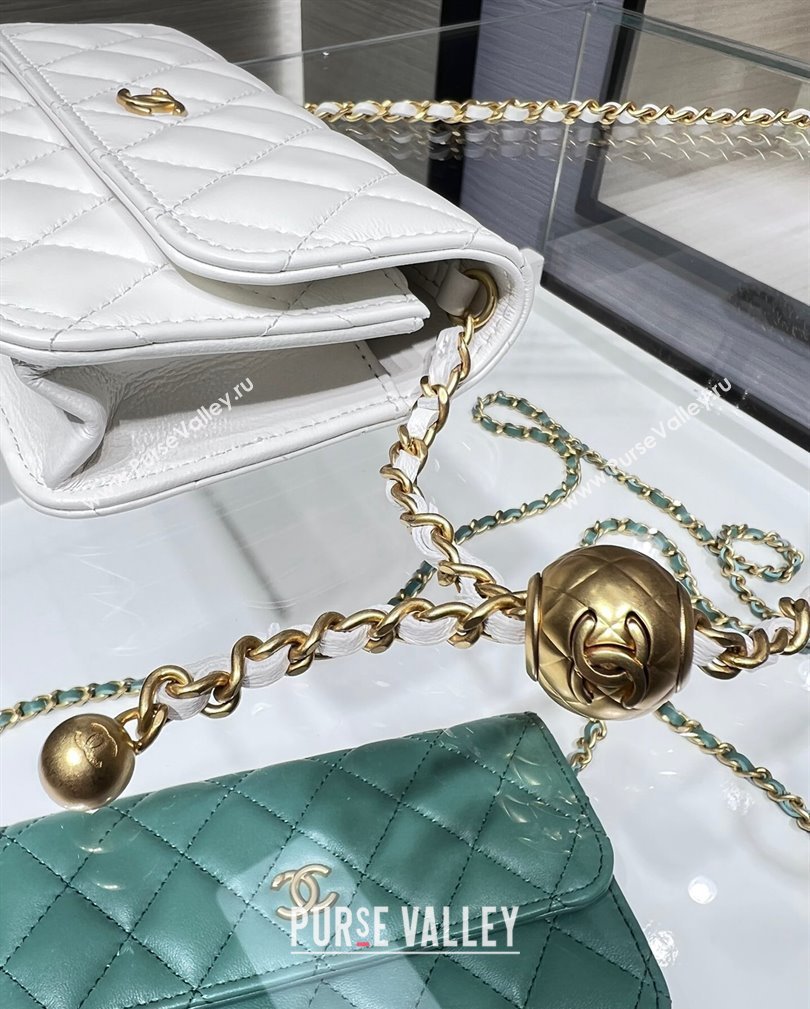 Chanel Lambskin Phone Holder with Chain and Gold-Tone Ball AP3071 White 2024 (yezi-241107072)