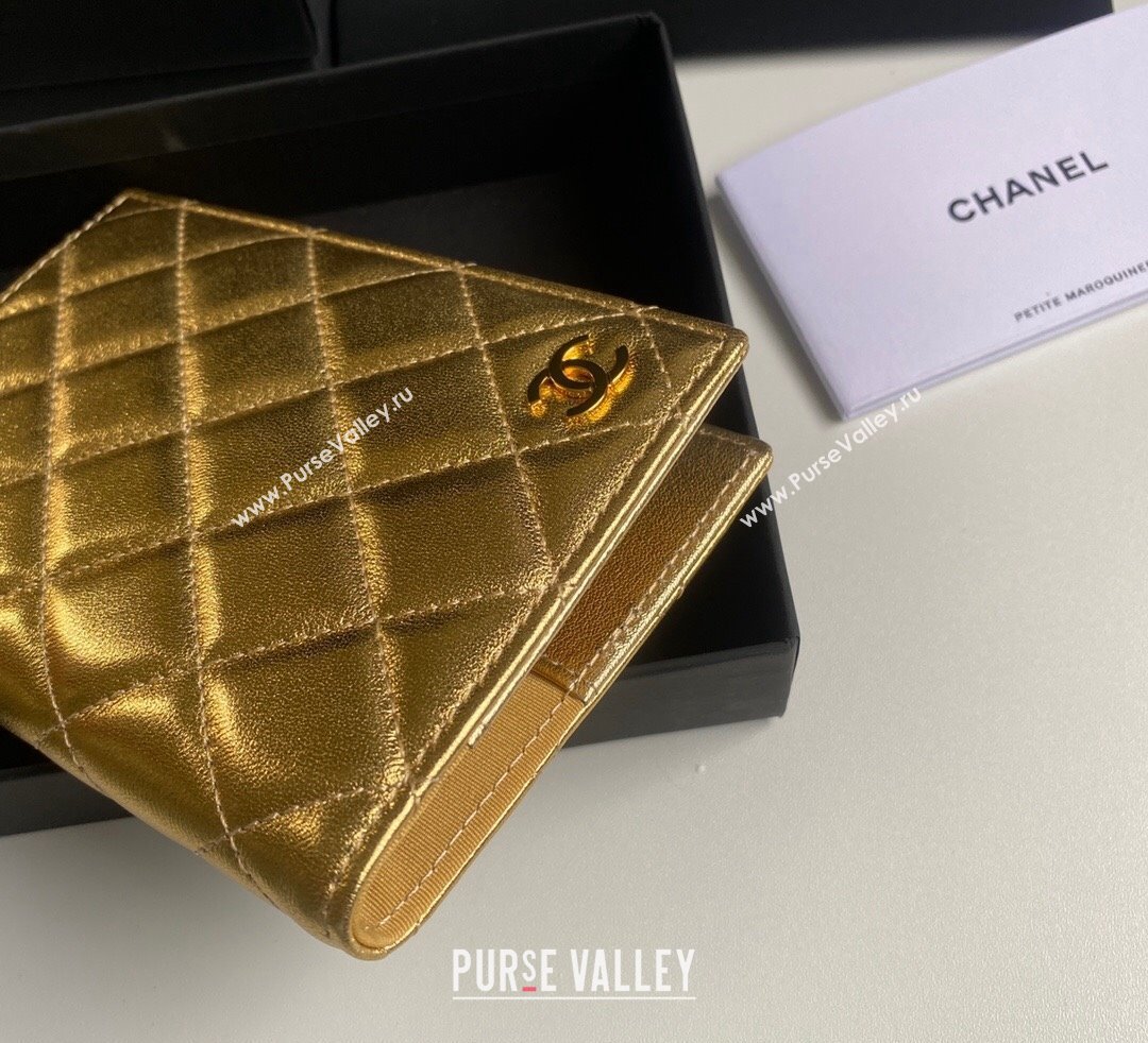 Chanel Metallic Calfskin Passport Cover Gold 2024 A80385 (yezi-241107087)