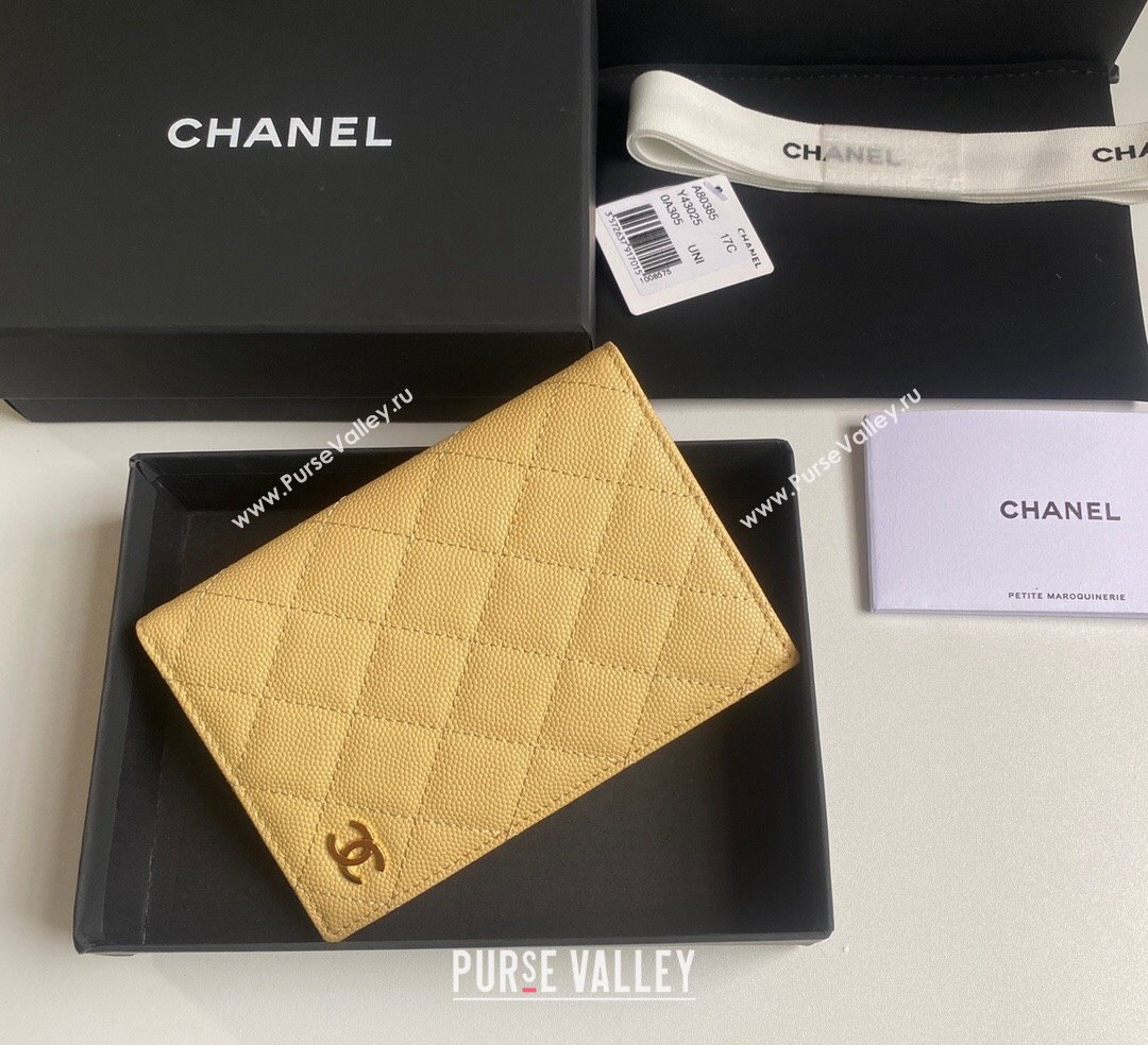 Chanel Grained Calfskin Passport Cover Yellow 2024 A80385 (yezi-241107086)