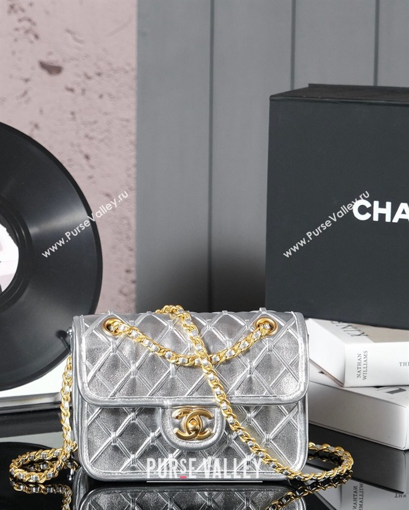 Chanel Woven Quilted Calfskin Mini Flap Bag Silver 2024 (yezi-241107110)