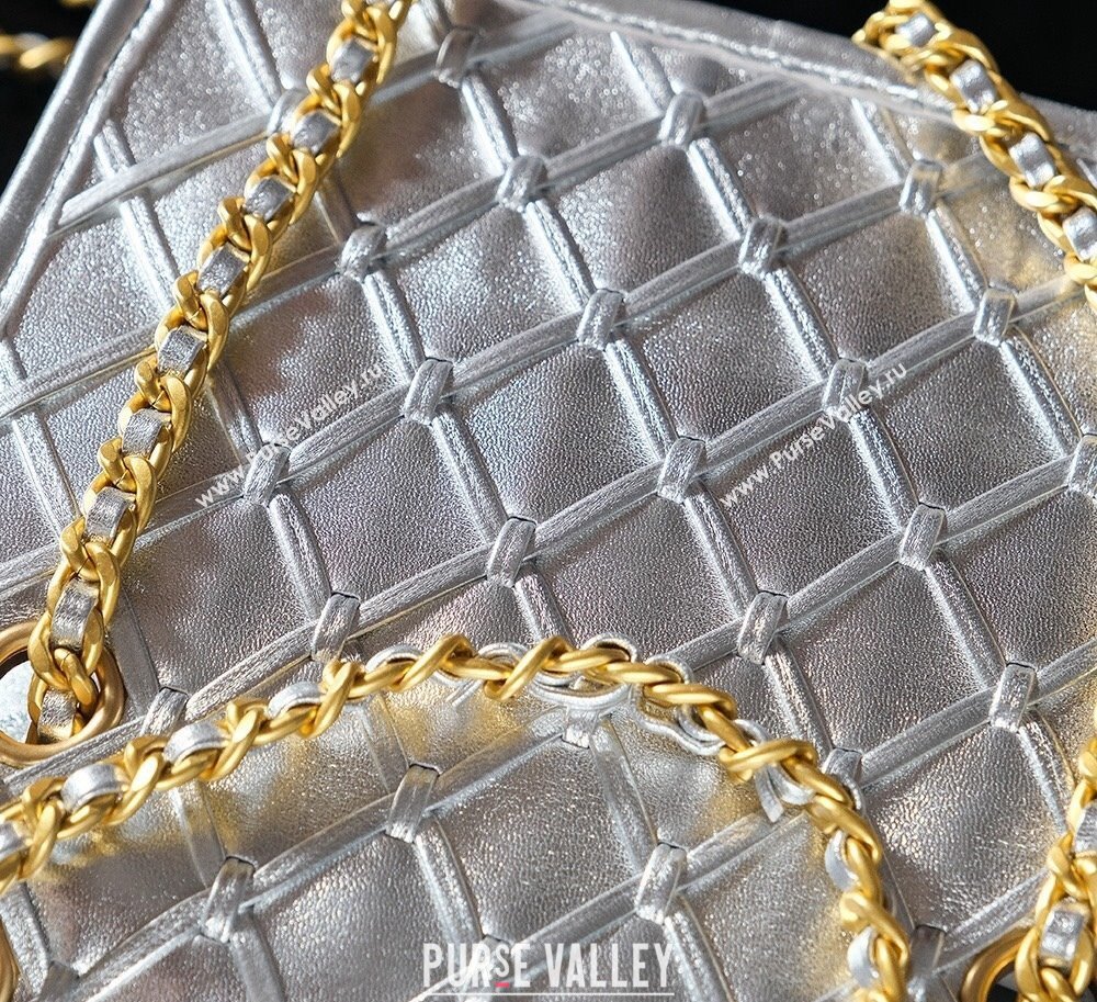 Chanel Woven Quilted Calfskin Mini Flap Bag Silver 2024 (yezi-241107110)