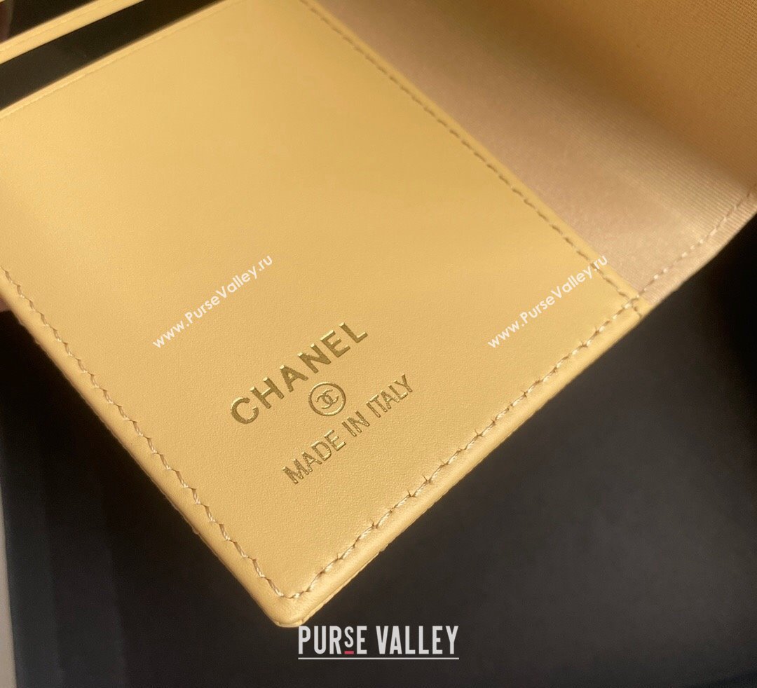 Chanel Grained Calfskin Passport Cover Yellow 2024 A80385 (yezi-241107086)